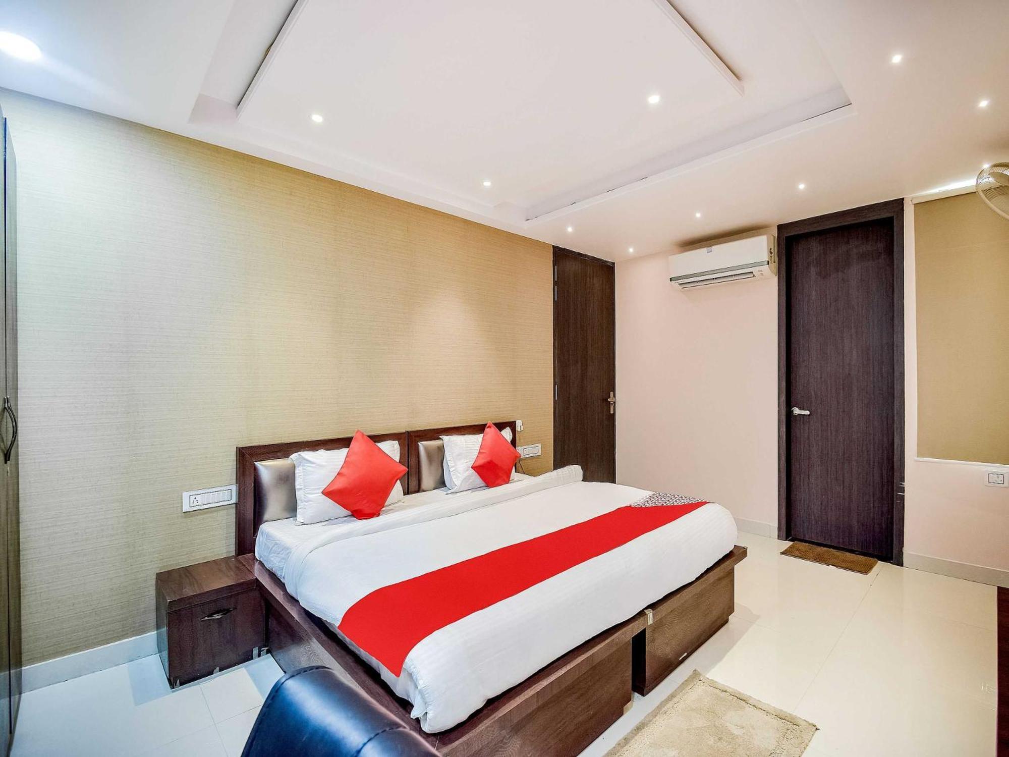 Super Hotel O The Moody Moon Hotel Divisione di Divisione di Jaipur Esterno foto