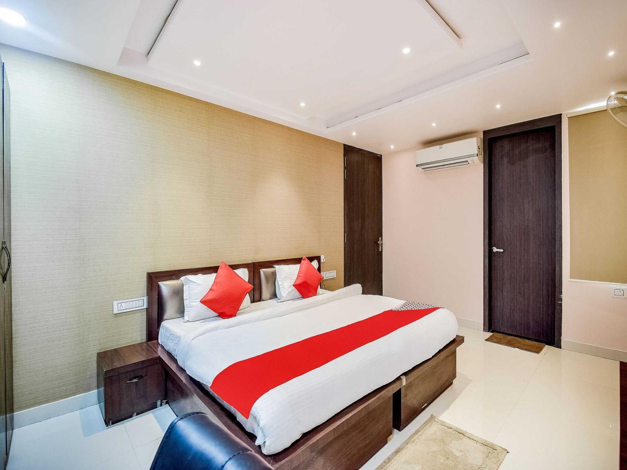 Super Hotel O The Moody Moon Hotel Divisione di Divisione di Jaipur Esterno foto