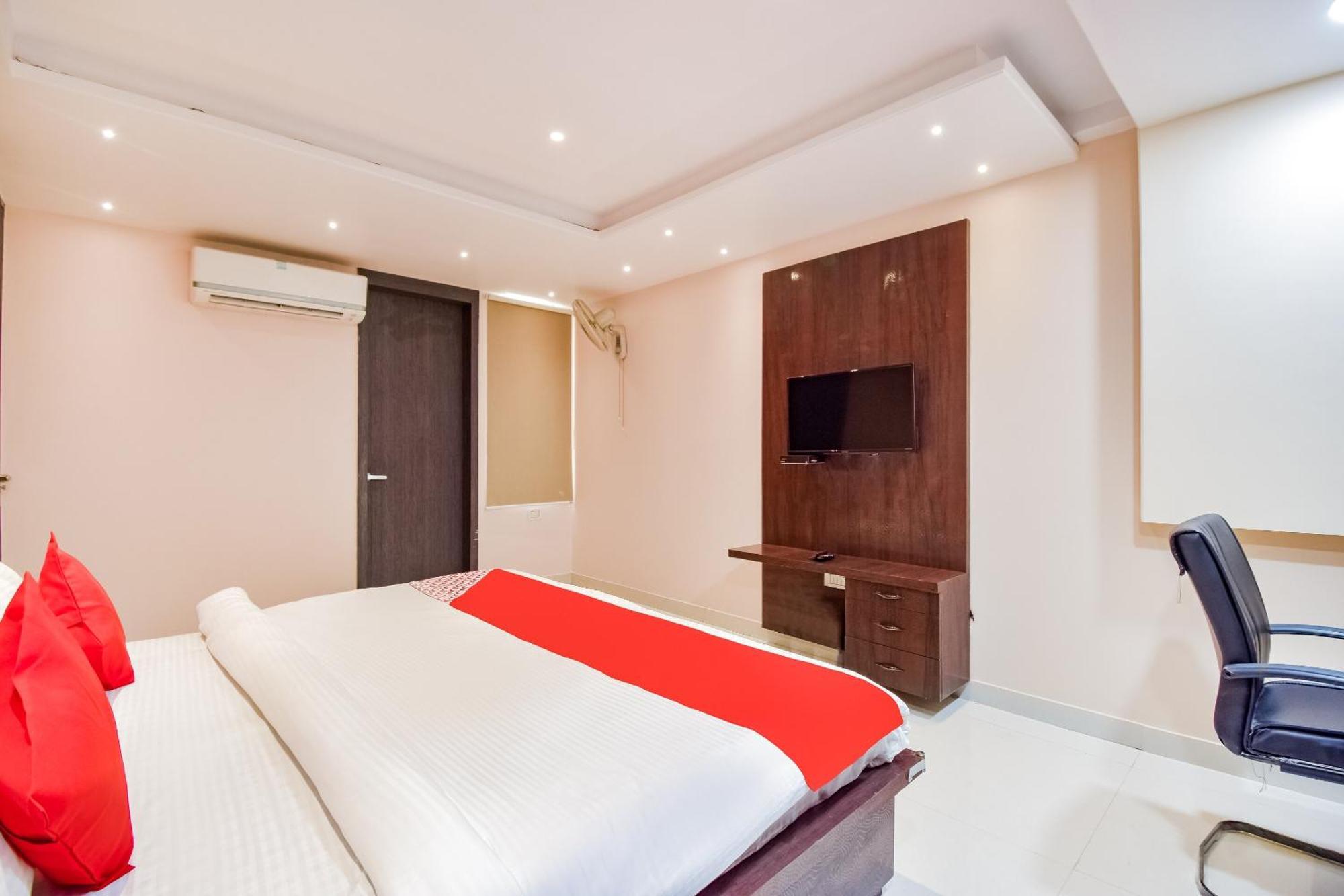 Super Hotel O The Moody Moon Hotel Divisione di Divisione di Jaipur Esterno foto